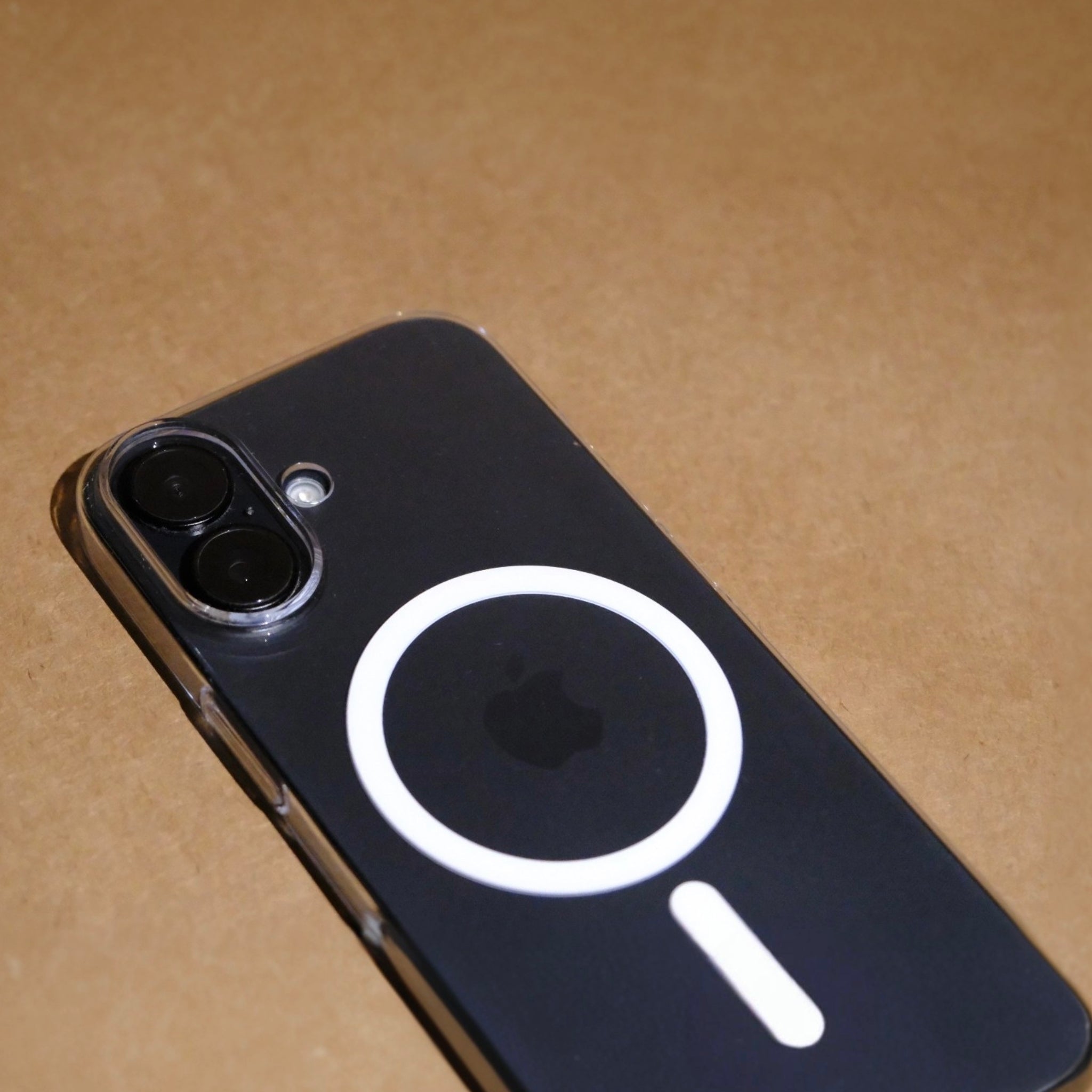 VASKAONE Back Cover Transparent Anty Yellow , Shock Proof for i-phone 17